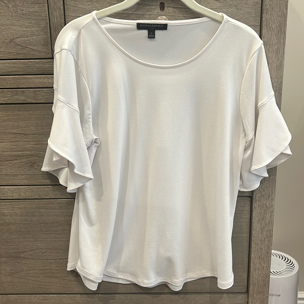 Size small Banana Republic Top
